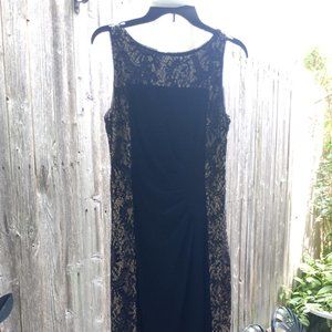 Betsy & Adam Floor-Length Black/Lace Gown Size 8
